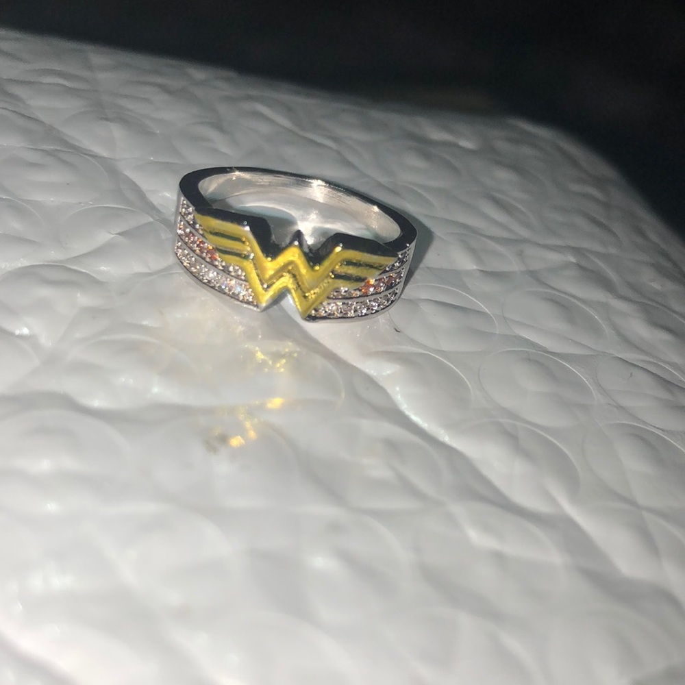 Wonder Women Ring